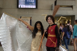 Harry Potter and the golden snitch cosplayers